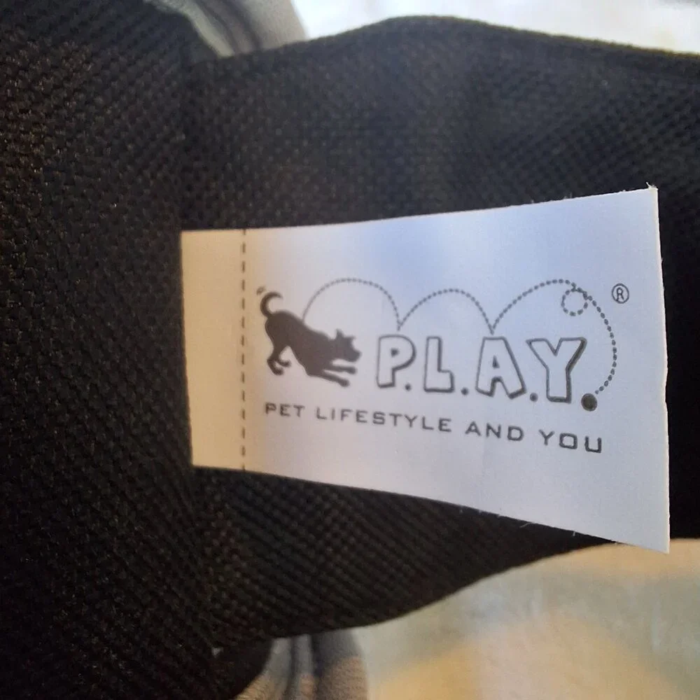 P.L.A.Y.'s Hollywoof Cinema‎ Momo's Movie Reel Fun Dog Toy New Squeaks Crinkle